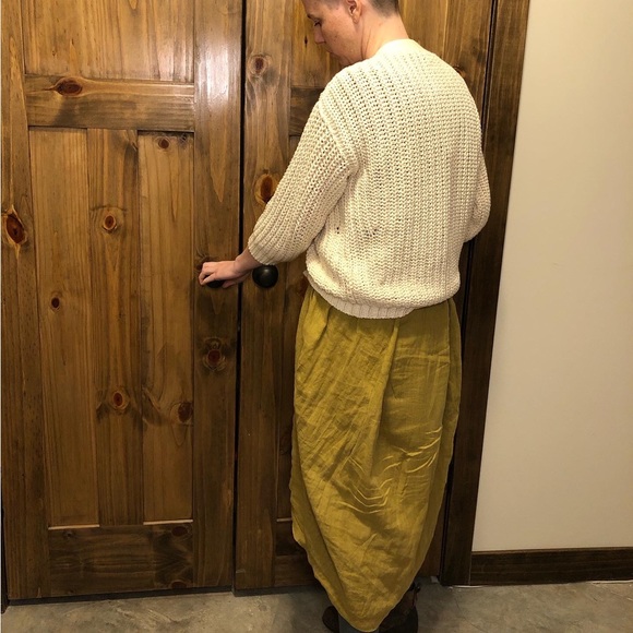 Deep mustard Black Crane 100% LINEN pleated cocoon dress - Picture 5 of 8